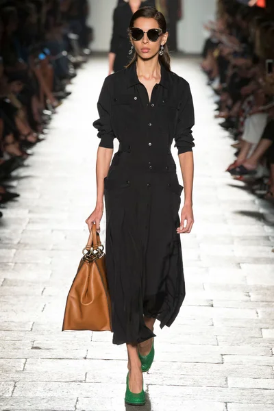 Look 51